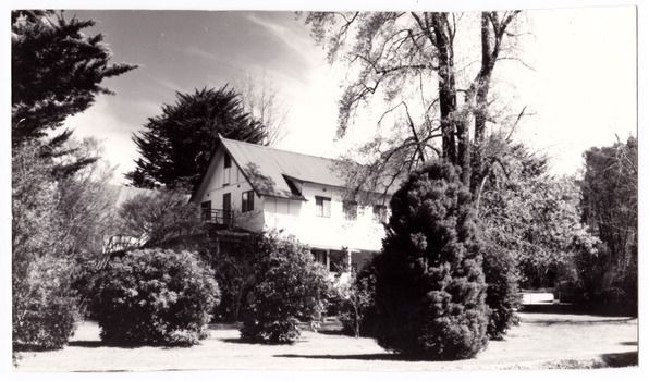 A black and white photograph of Kooringa Conference Centre in Marysville. 