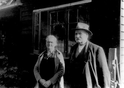 A copy of a black and white photograph of Mary Ann and John James Gorman of 'Hillside' at Acheron.