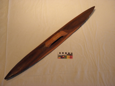 fighting shield, Before european settlement