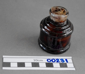 Glass container