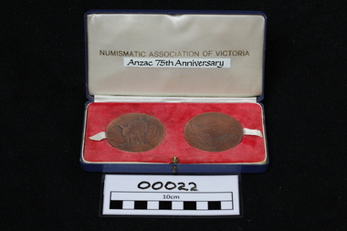 Medallions, Commemorative (x2), Hafner Mint, 75th Anniversary of ANZAC Medal, 1990