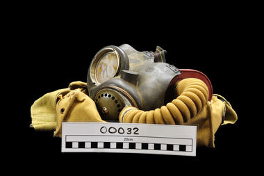 Mask, Gas, RICHARDSHUGHES PTY, 2/4/1942 (exact)