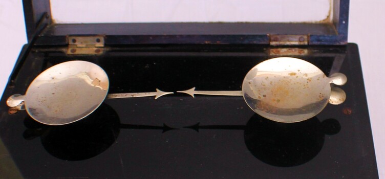 19th century measuring scales