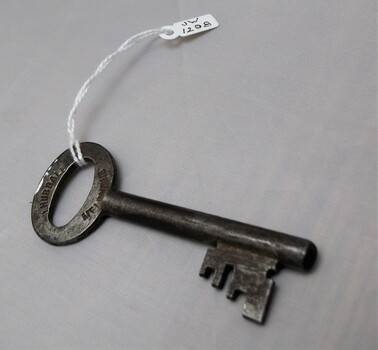 Vertical view of Old Ararat Gaol key