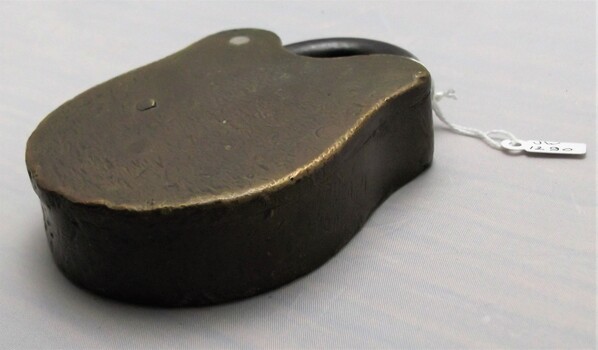  Side back view of  gaol padlock