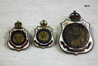 Australian RSL membership badges large and small
