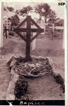 Photo of a soldiers grave WW1