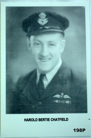Black and white photo of an RAAF Officer WW2