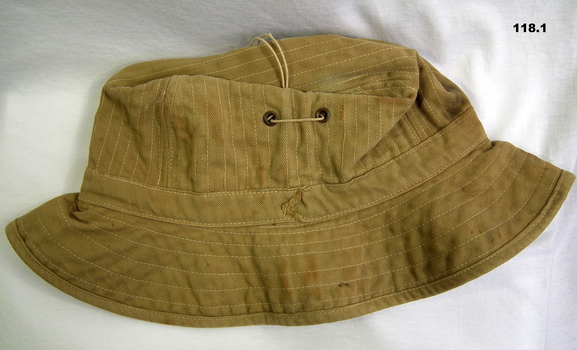 Khaki floppy bush hat 1950’s era