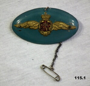 Perspex Trench art brooch WW2