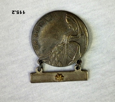 Mothers and Widows medal with one star