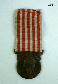 Commemorative French Armed Forces medal 1914 -18