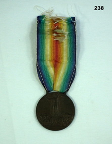 Italian Victory medal and ribbon 1914 - 18