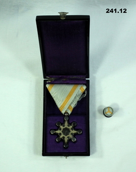 Japanese Order of the Sacred Treasure 8th class medal