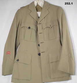 .1 Military issue uniform, jacket, WWII era