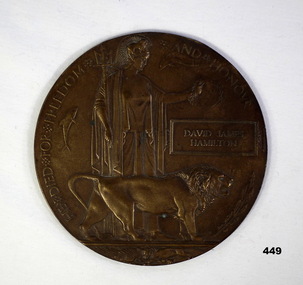 Memorial plaque given families deceased soldiers WW1