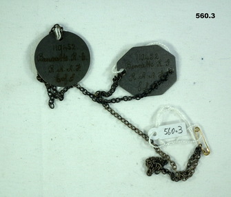 Set of identity disc’s  on a chain 