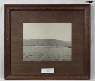 Black & white photo of HMAS Melbourne 1914
