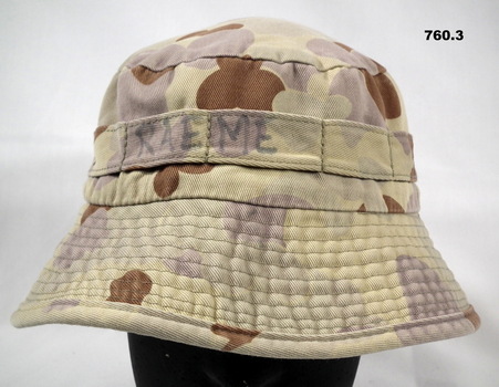 Desert pattern camouflage bush hat.