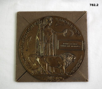 Bronze Memorial plaque issued to families WW1