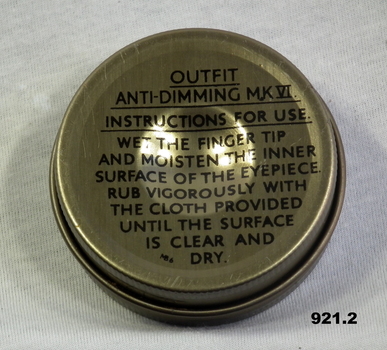 Tin, anti dimming for gas masks