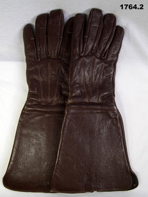Pair of RAAF flying gloves WW11 issue