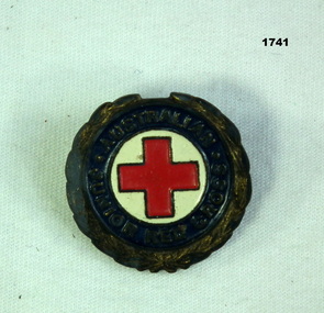 Red Cross badge WW2 era.