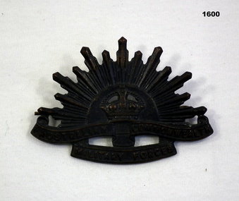 Australian Rising Sun hat badge