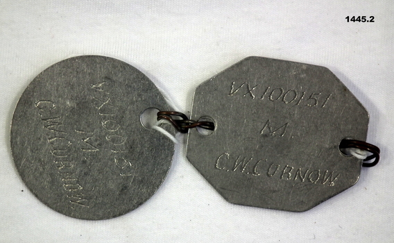 Pair of metal identity disc’s WW2