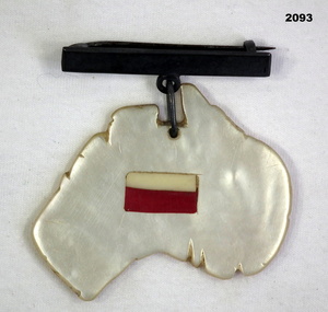 Perspex brooch map of Australia WW2