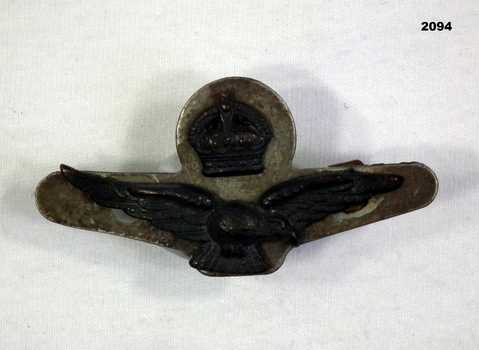 RAAF metal wings and crown WW2
