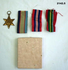 Medal , ribbons, container RAAF WW2