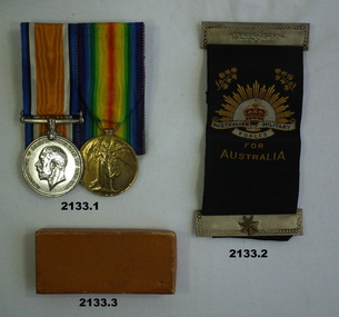 Medals, remembrance ribbon AIF WW1