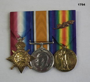 Court mounted medal set NZ WW1