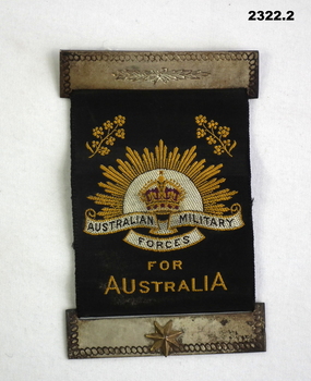 Mothers and widows remembrance badge WW1