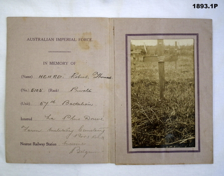 Memorial card with photo of a grave WW!