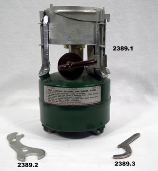 Small one burner cooking stove.
