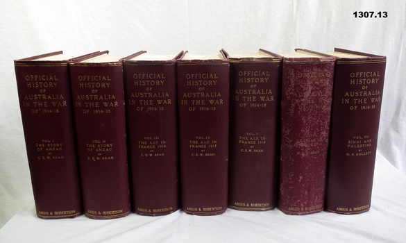 Books detailing the official history of Australia in WW1