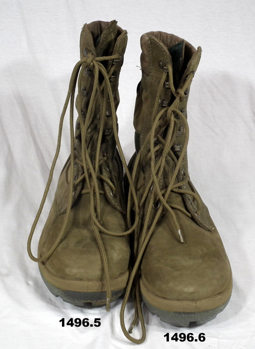 Pair of desert colour boots Iraq era