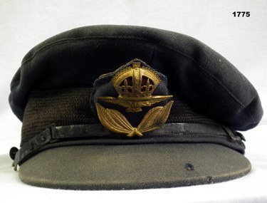 RAAF peak Cap WW2 issue