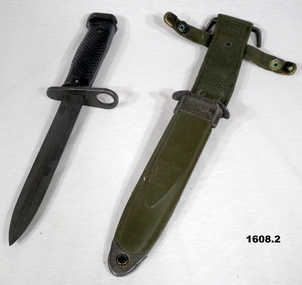 U.S bayonet with scabbard for M.16