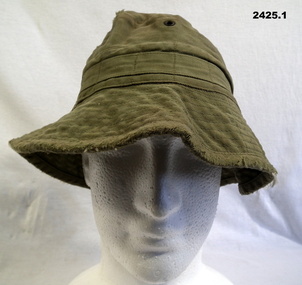 Green floppy bush hat Vietnam era