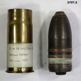 Projectile and shell casing German 1917.