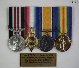 Set of WW1 medals including an "MM".