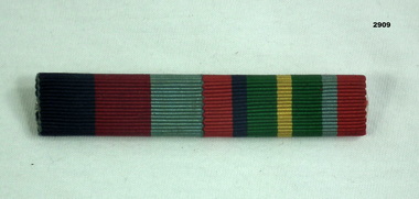 Pair of WW2 service ribbons on bar.