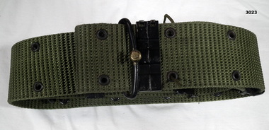 Green webbing belt for basic kit.