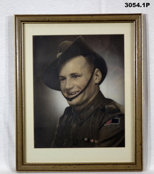 Photograph portrait of a WW2 soldier.
