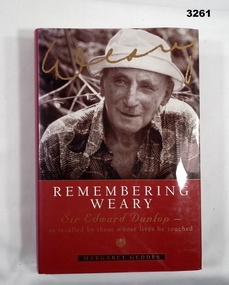 Book - BOOK, BIOGRAPHY, Margaret Geddes, "Remembering Weary", 1997
