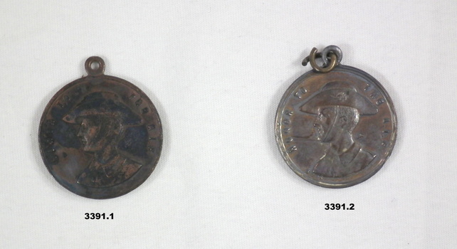 Medallions, memorabilia post WW1
