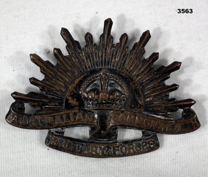 Rising sun slouch hat badge.